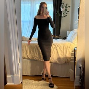 Urban Outfitters Cookie Cozy Off-Shoulder Midi Dress - Silence + Noise size XS